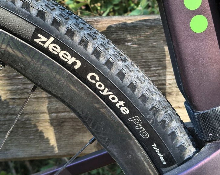 test pneu velo gravel zleen coyote